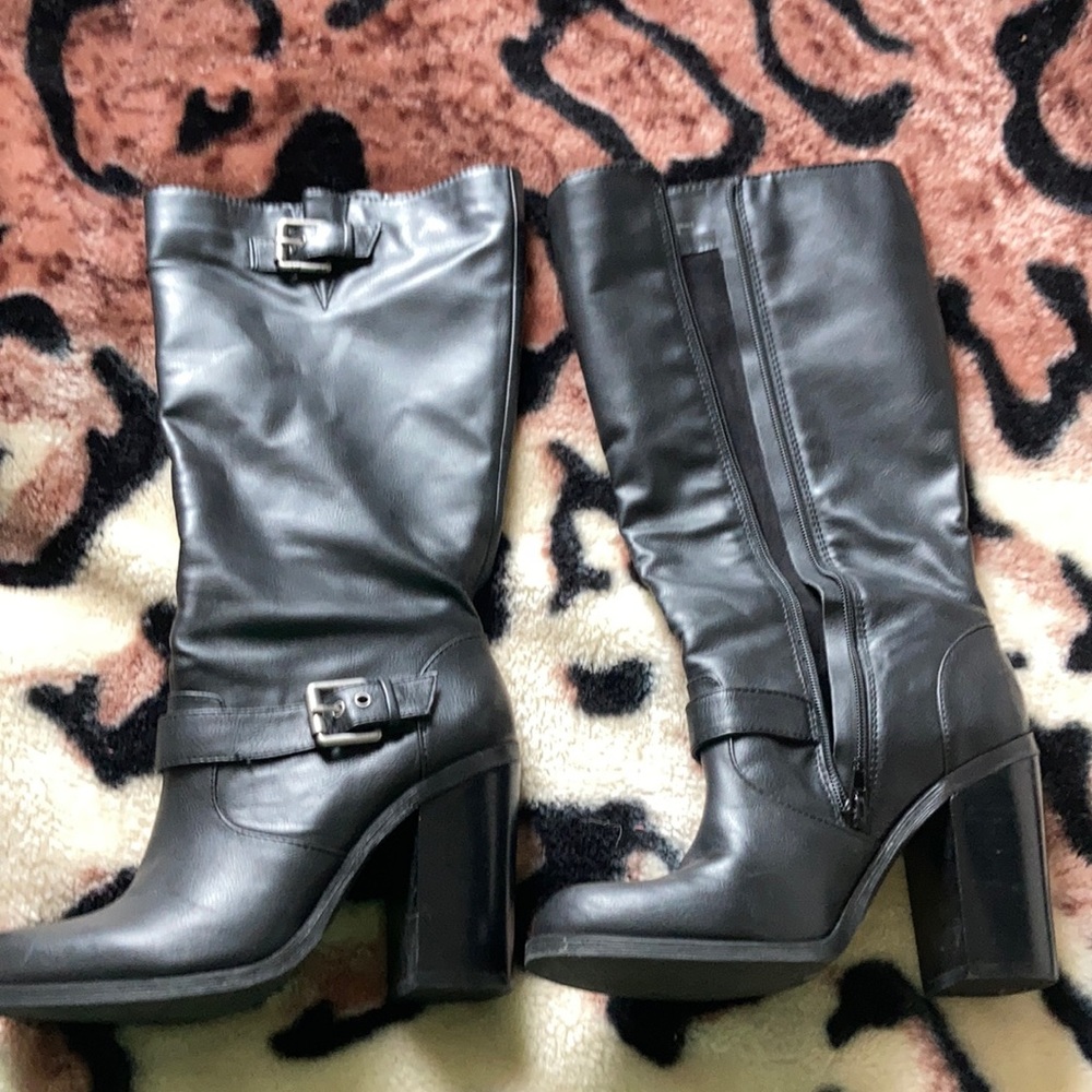 Black boots